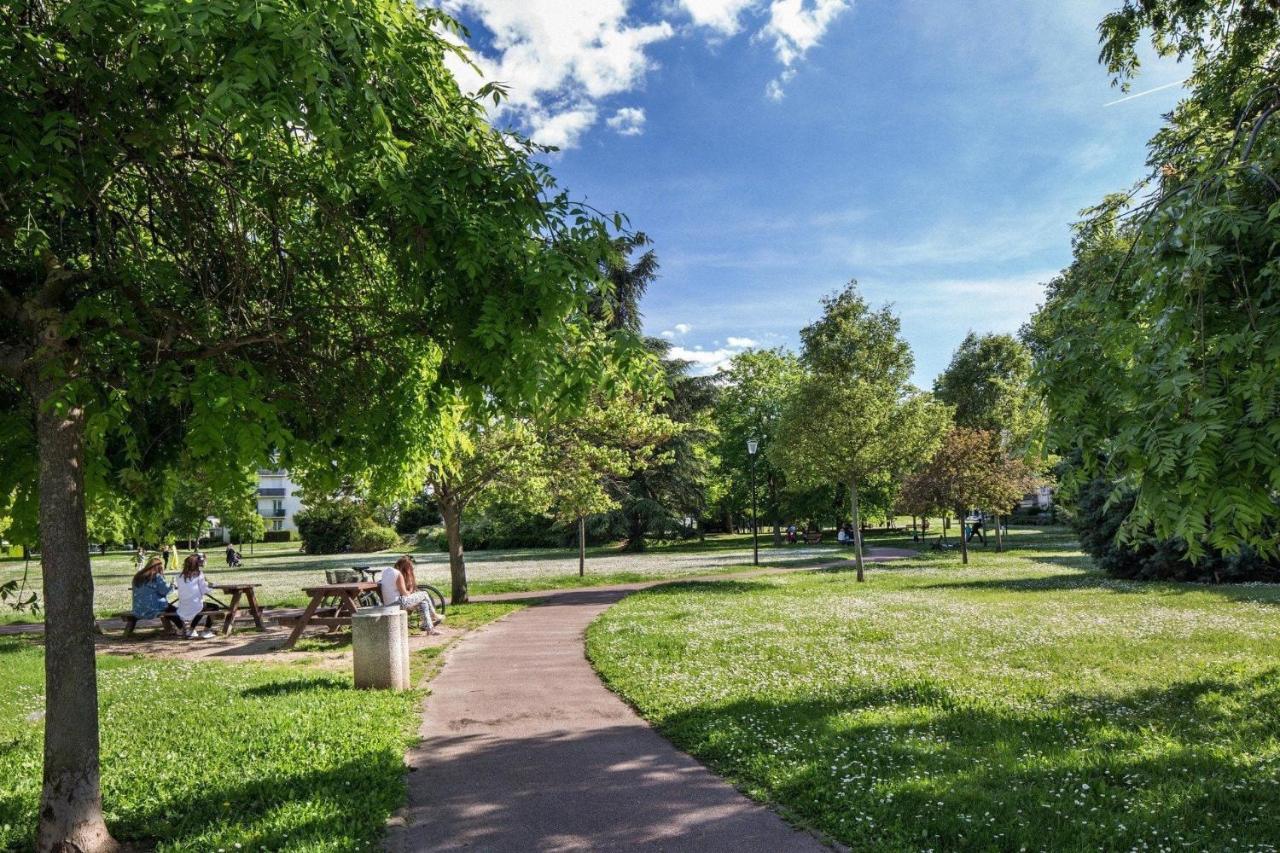 Happy Place - 15 Min Paris & 30 Min Disneyland - Subways - Facilities - Free Parking - Secured Maisons-Alfort Ngoại thất bức ảnh